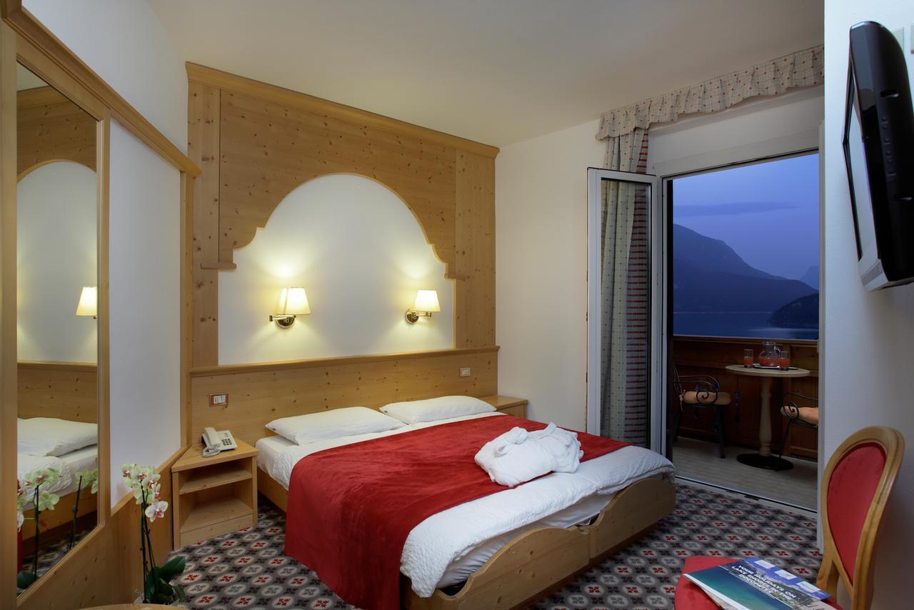 מולבנו Hotel Olympia מראה חיצוני תמונה